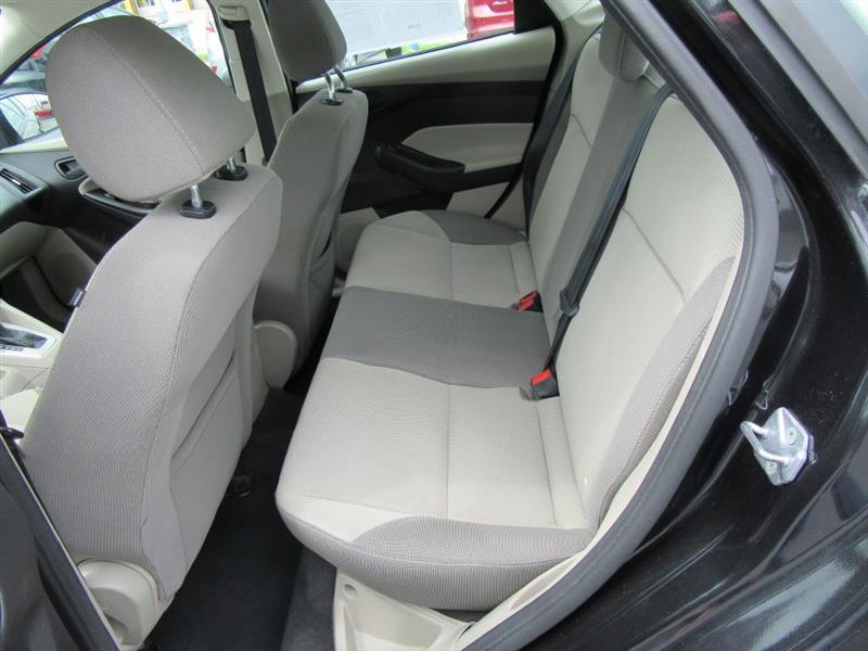 Ford Focus  2012