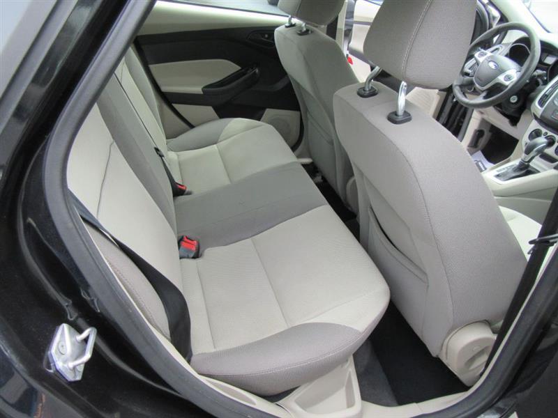 Ford Focus  2012