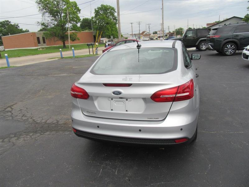 Ford Focus  2016