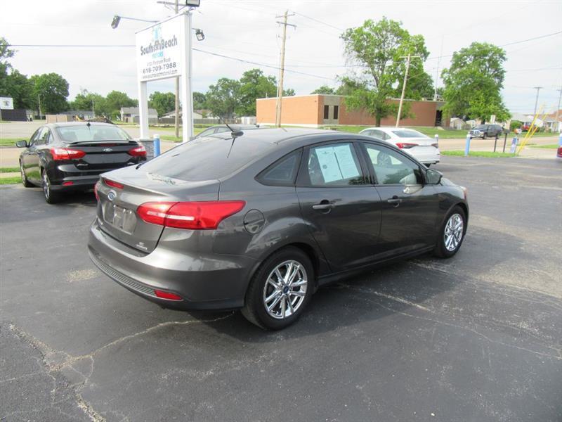 Ford Focus  2016