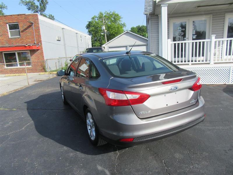 Ford Focus  2014