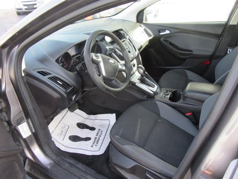Ford Focus  2014