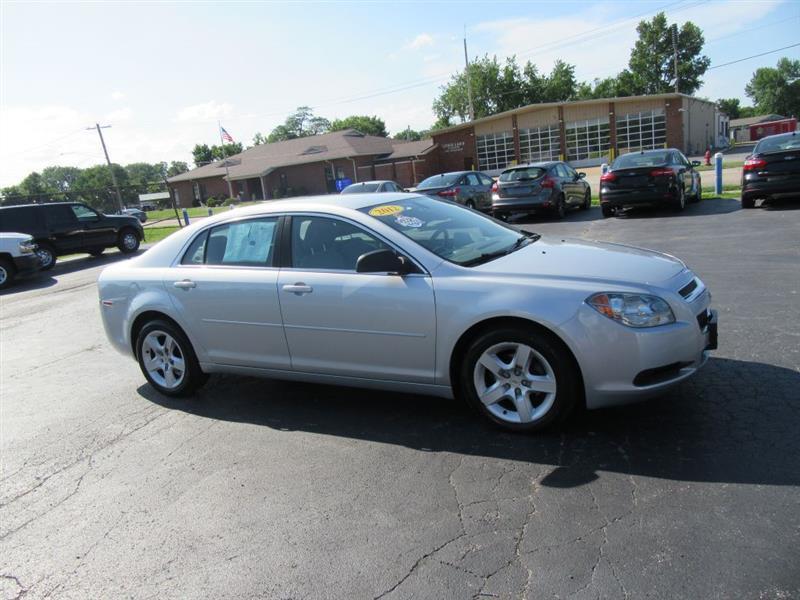 Chevrolet Malibu  2012
