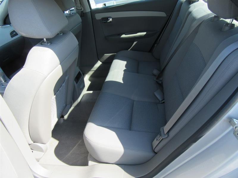 Chevrolet Malibu  2012
