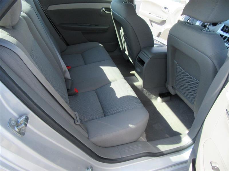 Chevrolet Malibu  2012
