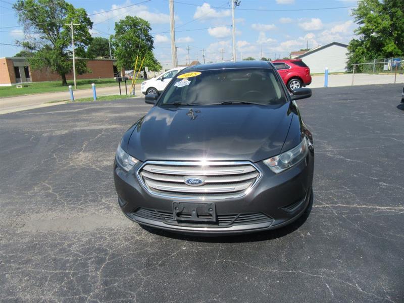 Ford Taurus  2015