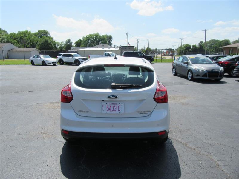 Ford Focus  2012
