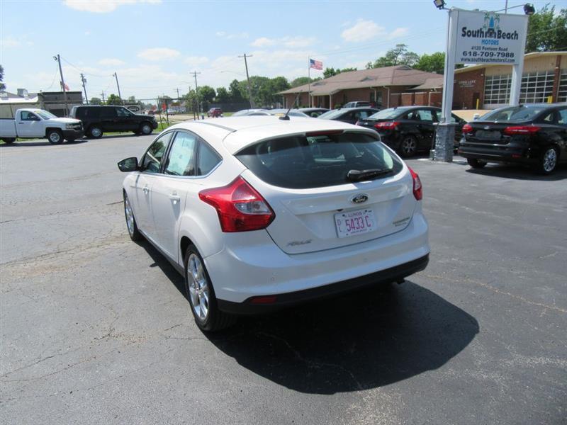Ford Focus  2012