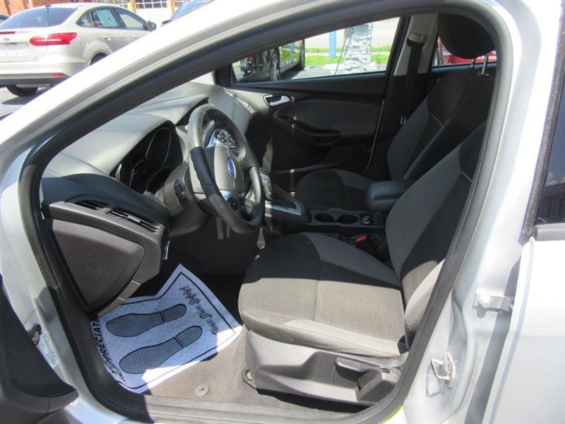 Ford Focus  2014