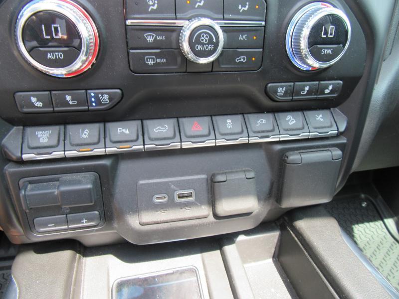 GMC Sierra 2500HD AT4 Crew Cab 4WD 2023