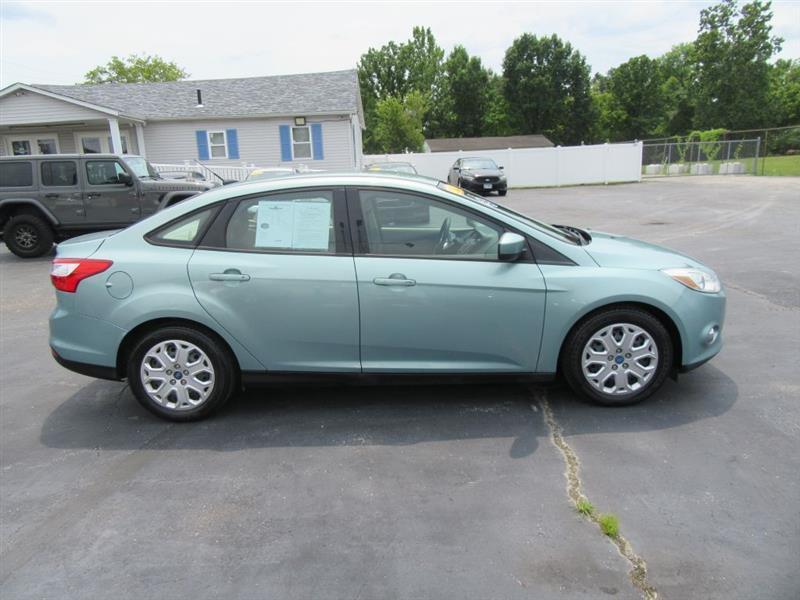 Ford Focus  2012