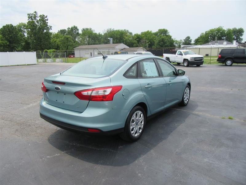Ford Focus  2012