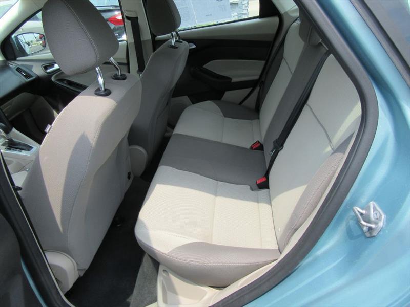 Ford Focus  2012