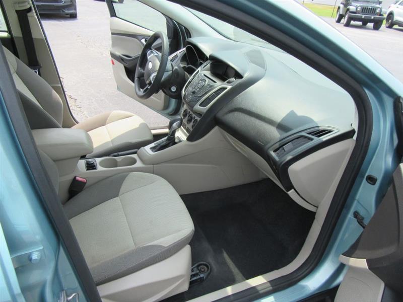 Ford Focus  2012