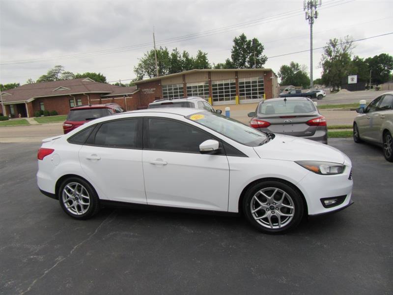 Ford Focus  2015