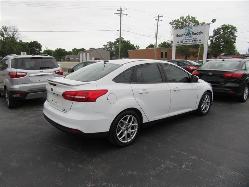 Ford Focus  2015