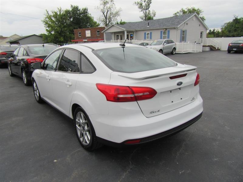 Ford Focus  2015