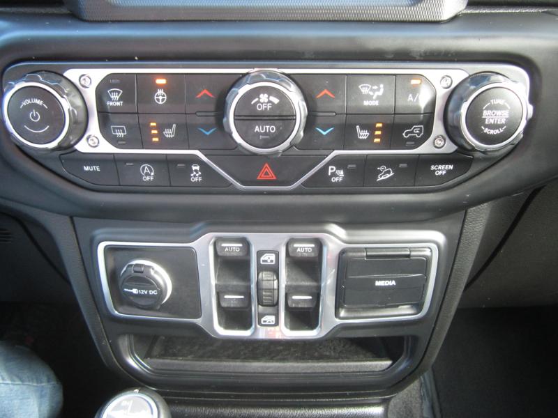 2018 Jeep Wrangler Unlimited Sahara photo 37