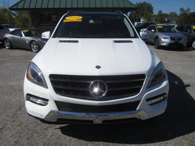 2014 Mercedes Benz ML 350 4MATIC photo 3