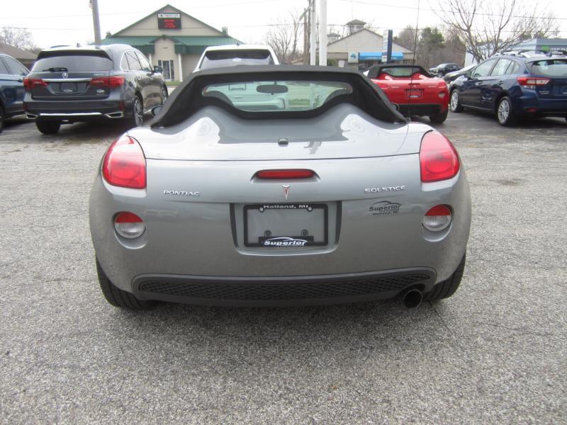 Pontiac Solstice 2dr Convertible 2006