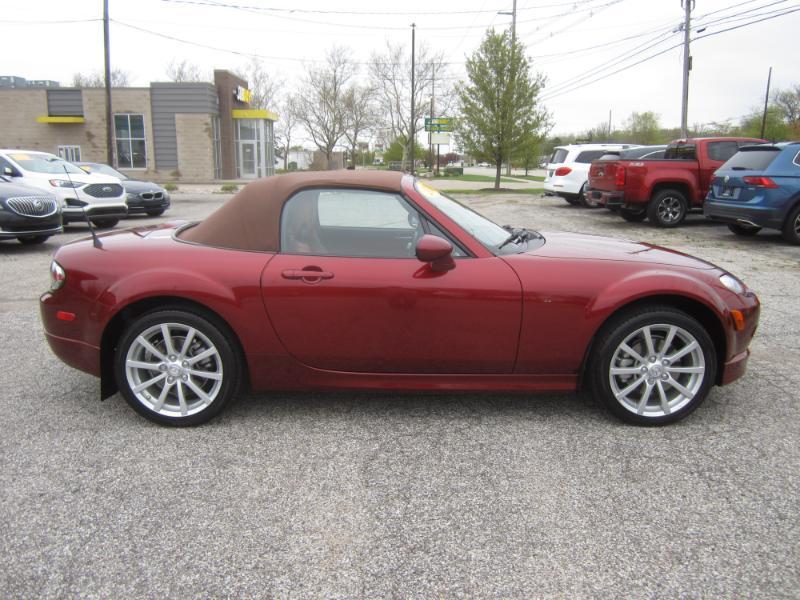 Mazda MX-5 Miata 2dr Conv Auto Grand Touring 2008