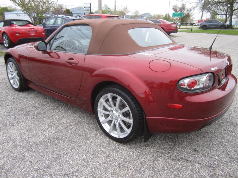 Mazda MX-5 Miata 2dr Conv Auto Grand Touring 2008