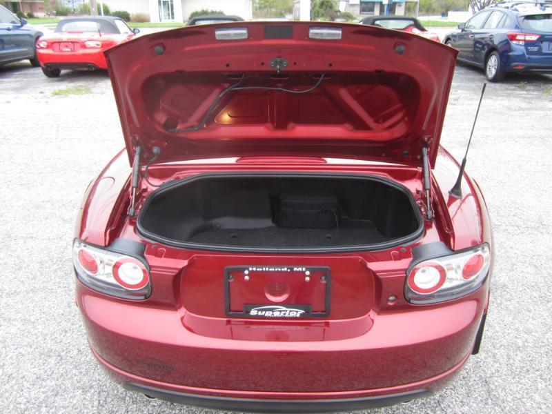 Mazda MX-5 Miata 2dr Conv Auto Grand Touring 2008