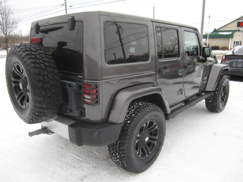 Jeep Wrangler 4WD 4dr Unlimited Sahara 2014