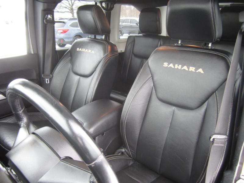 Jeep Wrangler 4WD 4dr Unlimited Sahara 2014