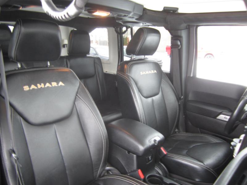 Jeep Wrangler 4WD 4dr Unlimited Sahara 2014