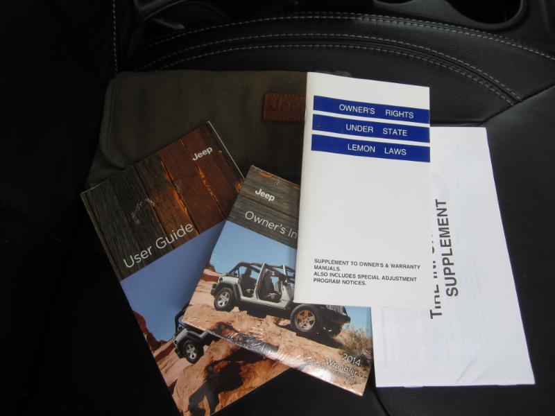 Jeep Wrangler 4WD 4dr Unlimited Sahara 2014