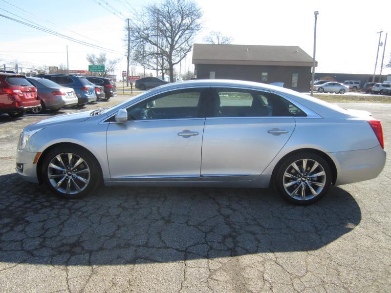 Cadillac XTS 4dr Sdn FWD 2017