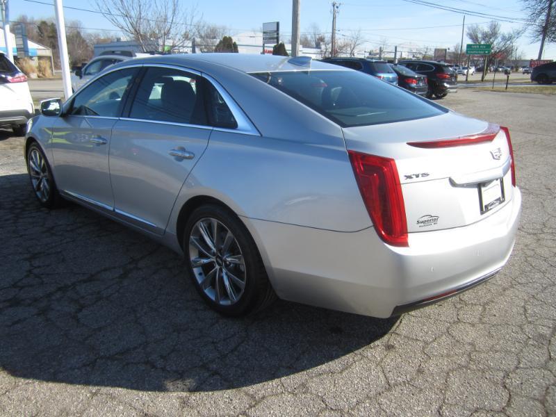 Cadillac XTS 4dr Sdn FWD 2017