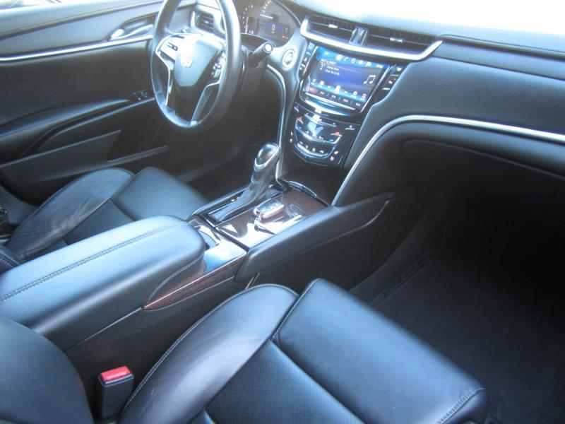 Cadillac XTS 4dr Sdn FWD 2017