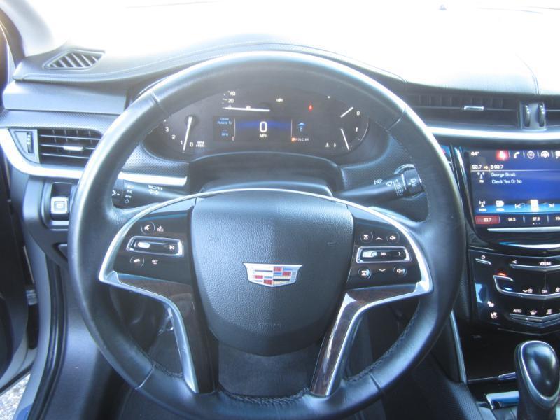 Cadillac XTS 4dr Sdn FWD 2017