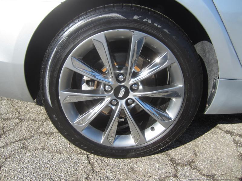 Cadillac XTS 4dr Sdn FWD 2017