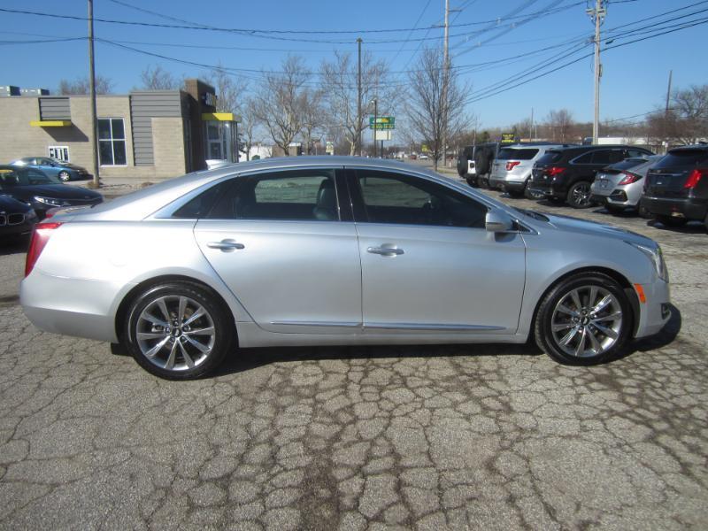 Cadillac XTS 4dr Sdn FWD 2017