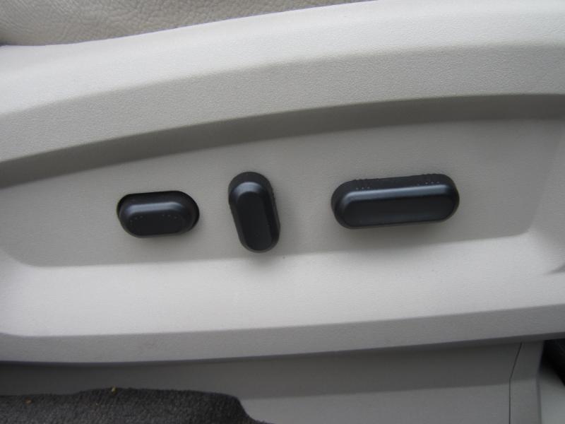 Ford Edge 4dr Limited FWD 2013