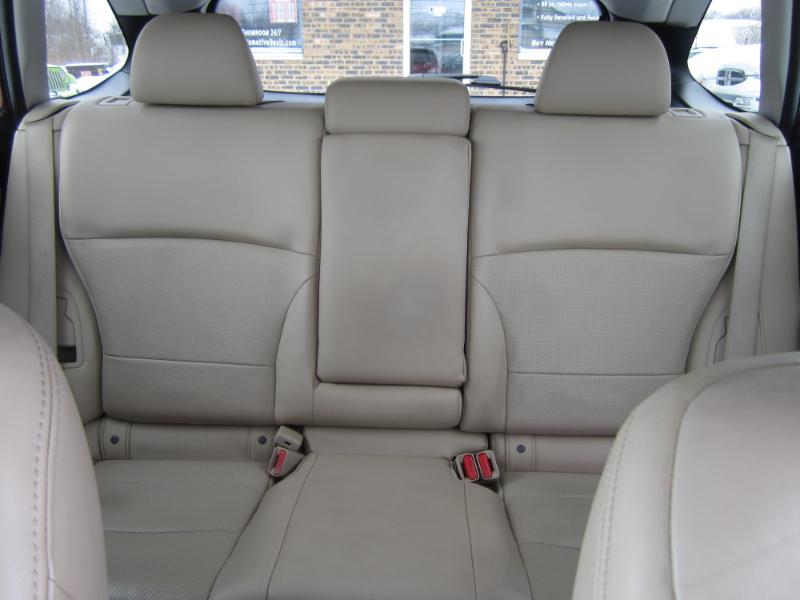 Subaru Outback 3.6R Limited 2015