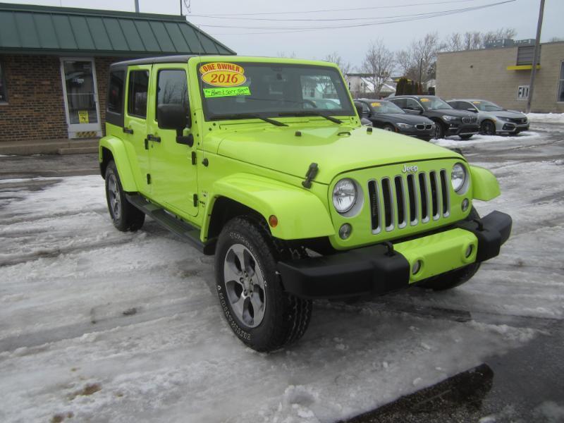 Jeep Wrangler 4WD 4dr Unlimited Sahara 2016