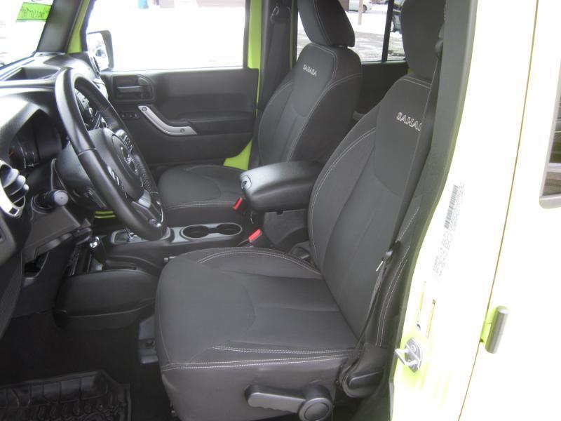 Jeep Wrangler 4WD 4dr Unlimited Sahara 2016