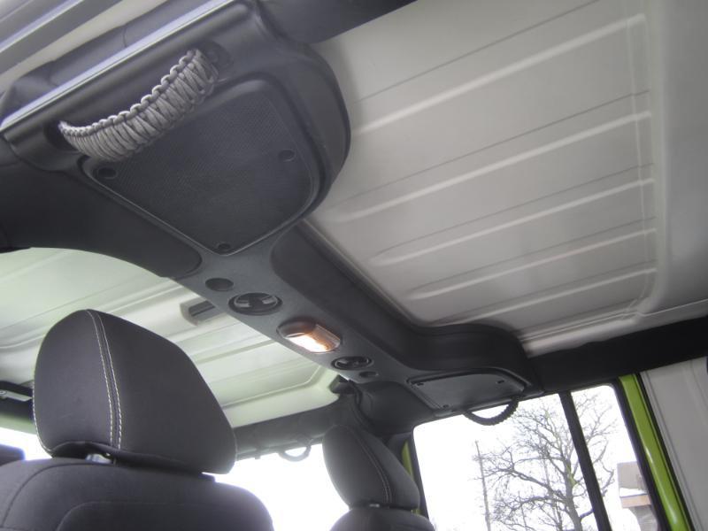 Jeep Wrangler 4WD 4dr Unlimited Sahara 2016