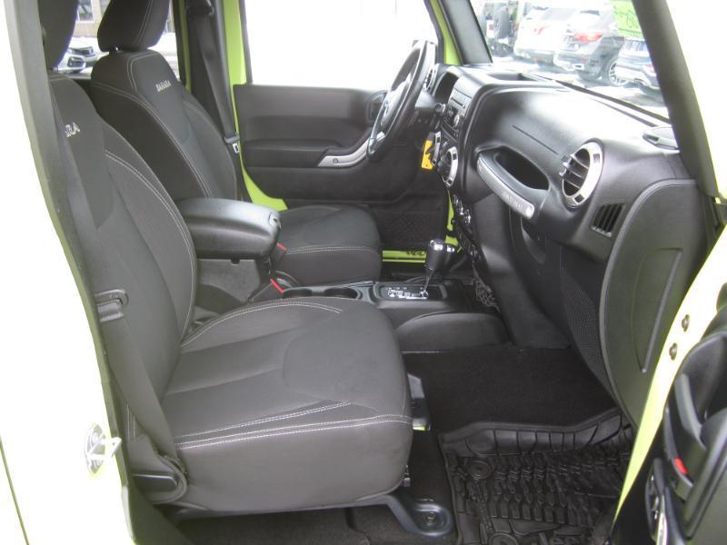 Jeep Wrangler 4WD 4dr Unlimited Sahara 2016