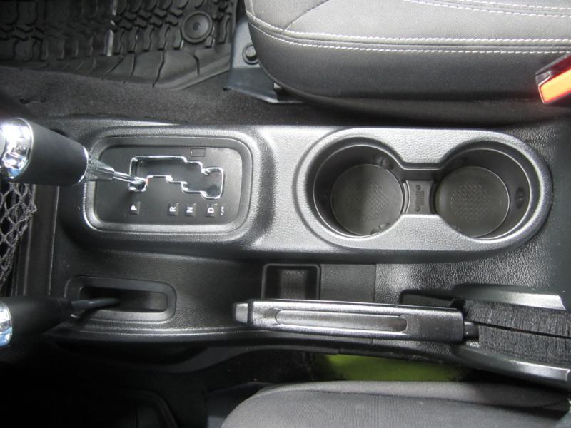 Jeep Wrangler 4WD 4dr Unlimited Sahara 2016