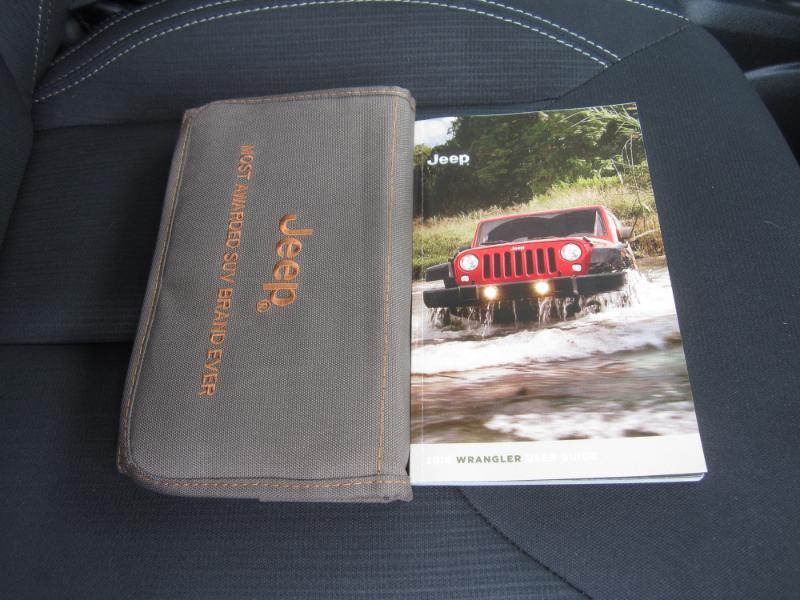 Jeep Wrangler 4WD 4dr Unlimited Sahara 2016