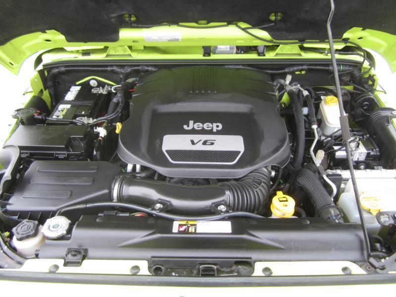 Jeep Wrangler 4WD 4dr Unlimited Sahara 2016