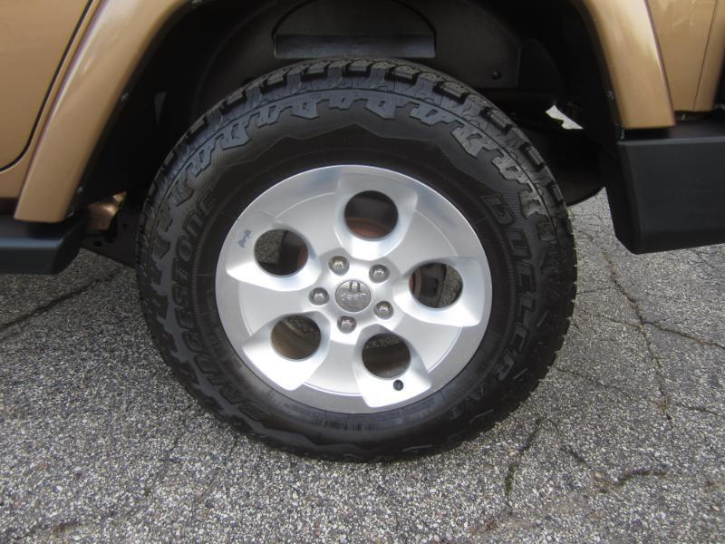 Jeep Wrangler 4WD 4dr Unlimited Sahara 2015