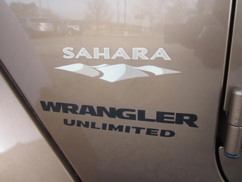 Jeep Wrangler 4WD 4dr Unlimited Sahara 2015