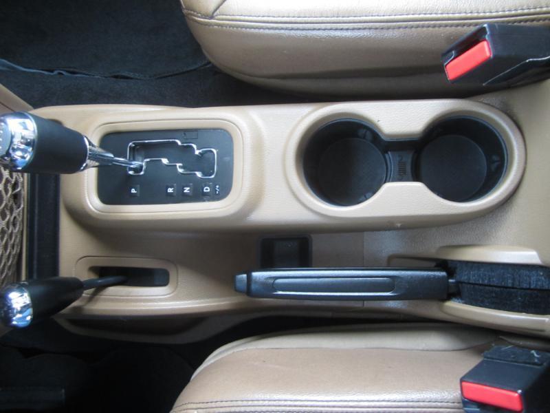 Jeep Wrangler 4WD 4dr Unlimited Sahara 2015