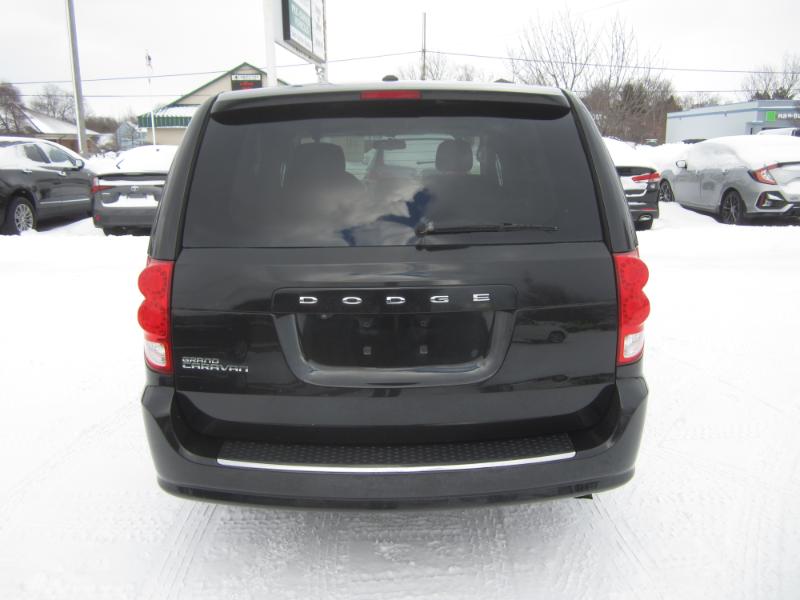 Dodge Grand Caravan SE 2016